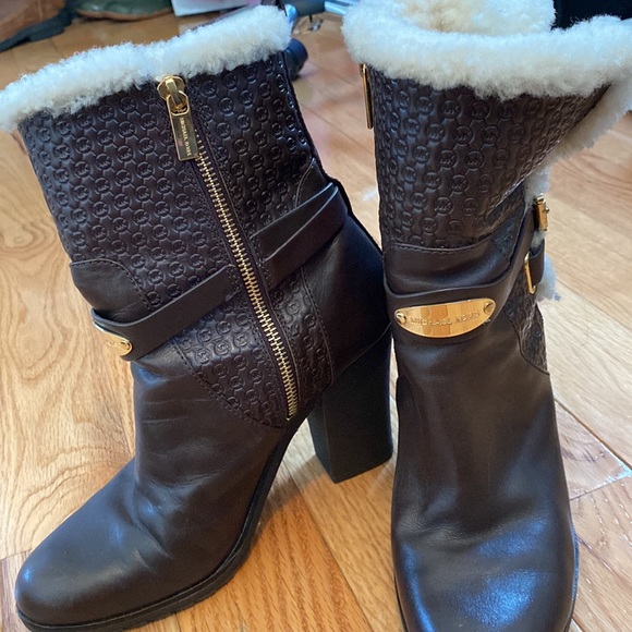 Michael Kors boots - Picture 2 of 11